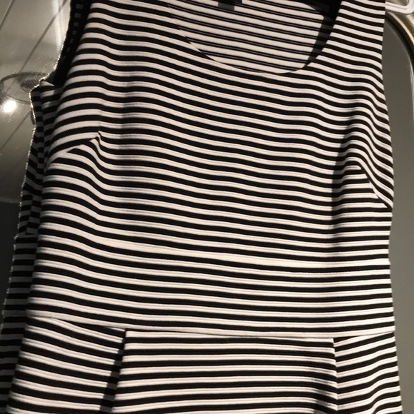 Banana republic striped dress - Picture 2 of 5